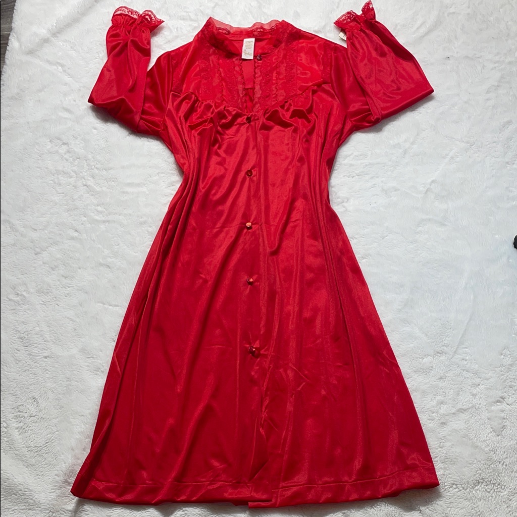 Vintage Nwt Luxurious Scarlet Women's Robe